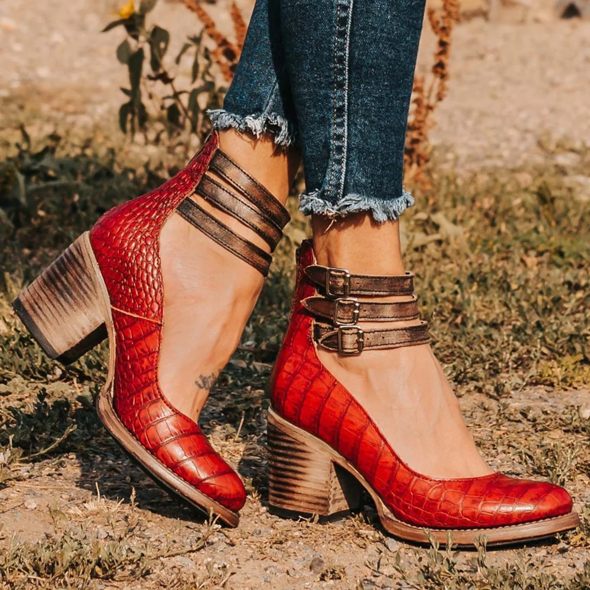 Naturéva | Women’s Elegant Sandals with Supportive Heel