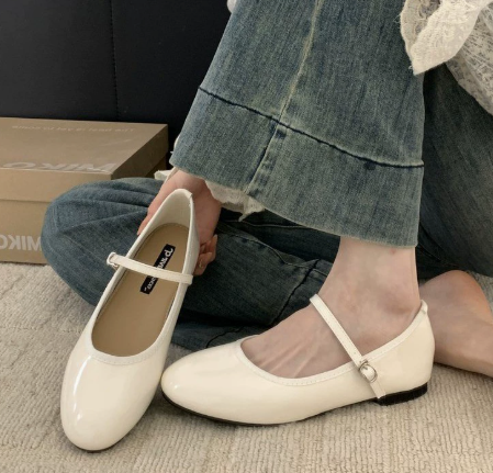 Coco | Women’s Mary Jane Shoes with Patent Strap