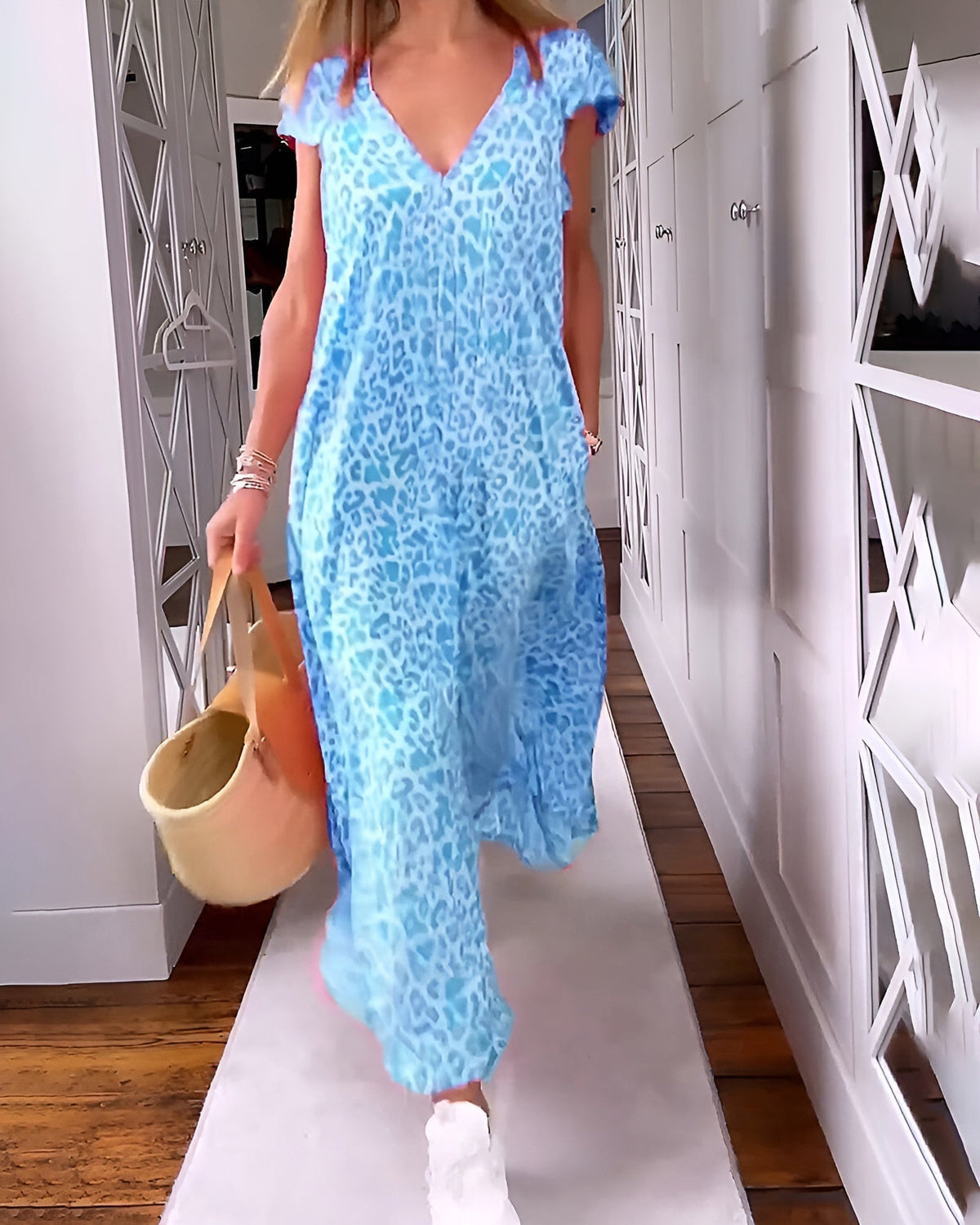 Véronique | Women’s Long V-neck Dress with Leopard Print