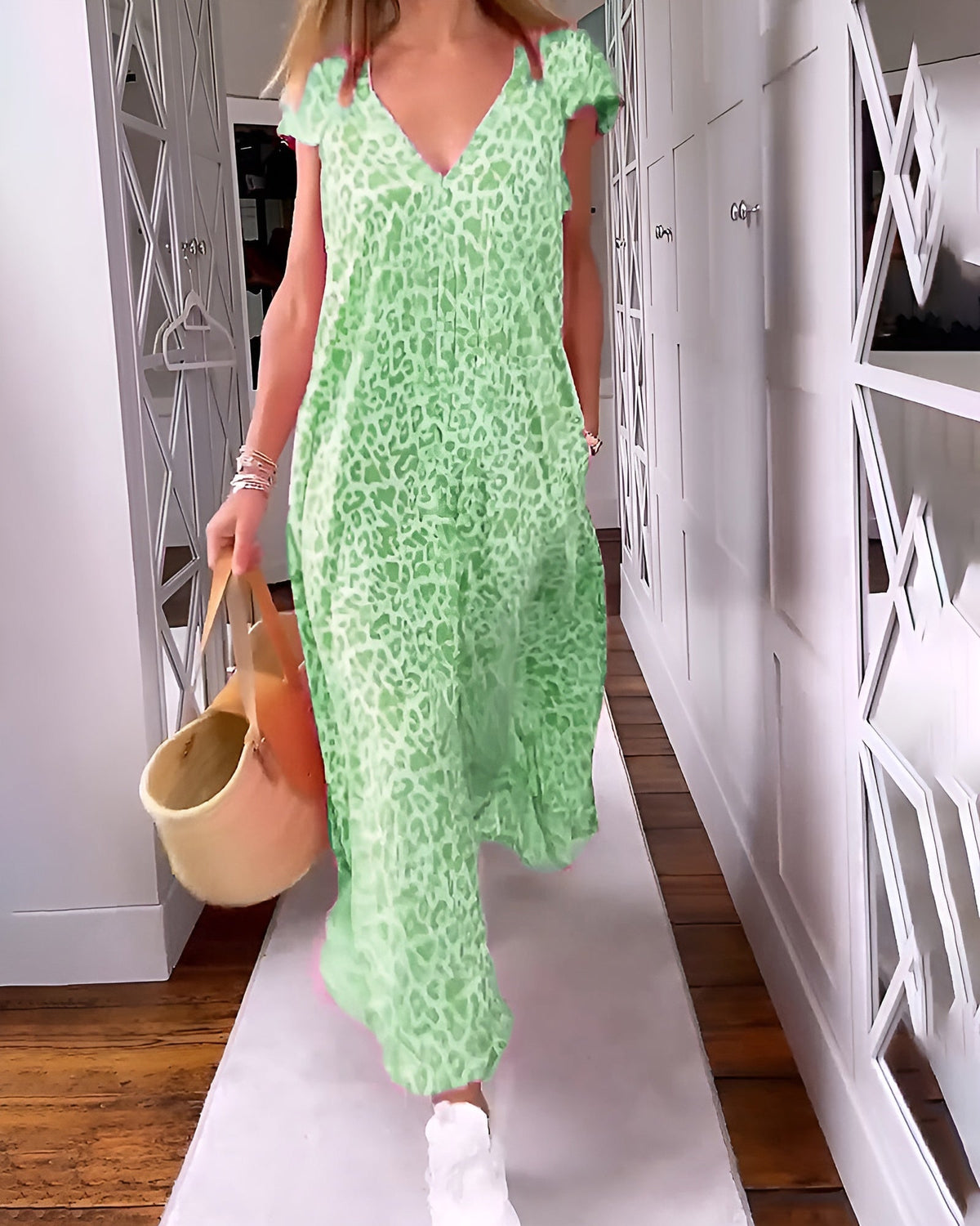 Véronique | Women’s Long V-neck Dress with Leopard Print