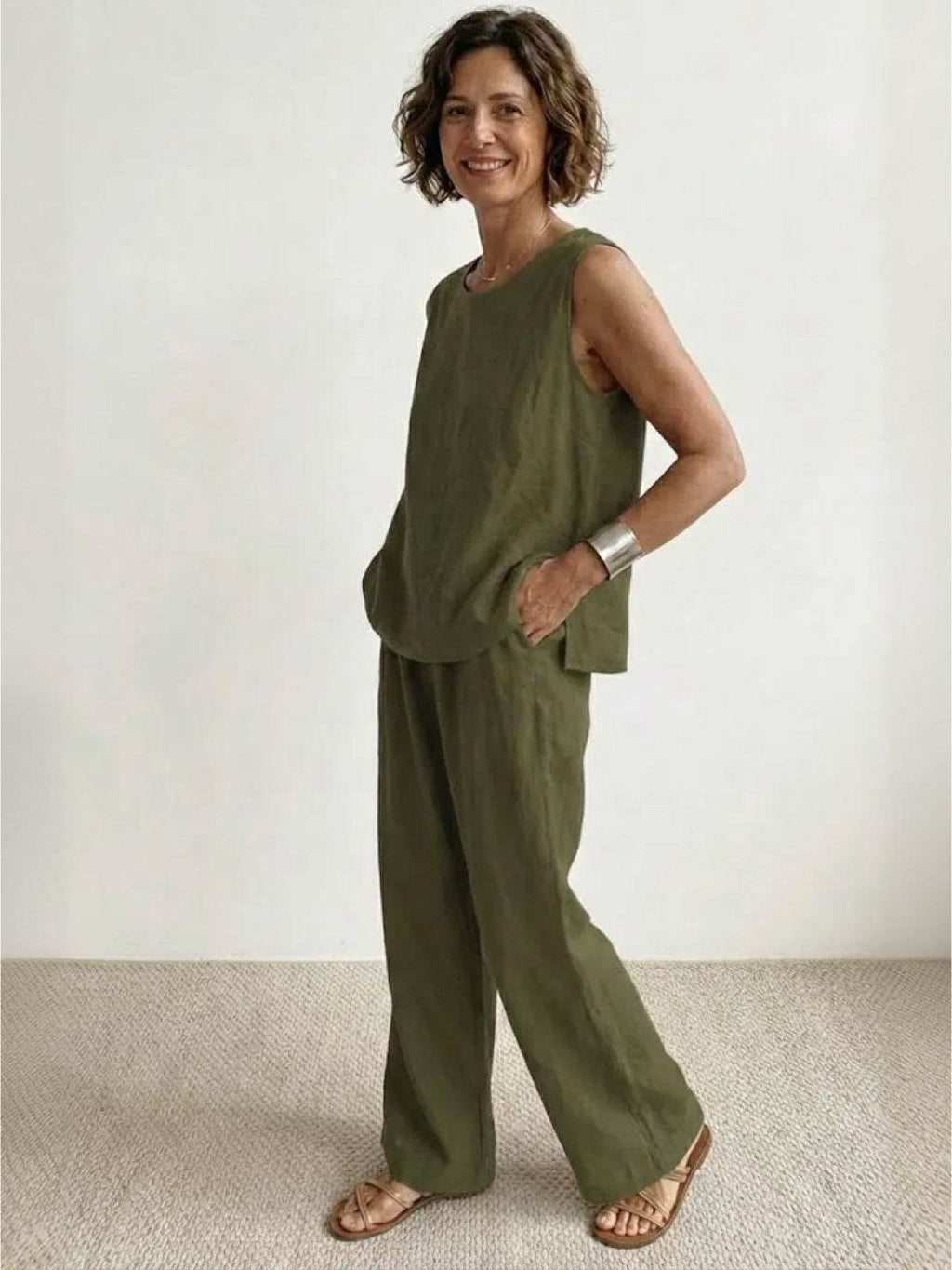 Sage | Women’s Sleeveless Top with Wide-Leg Pants Two-Piece