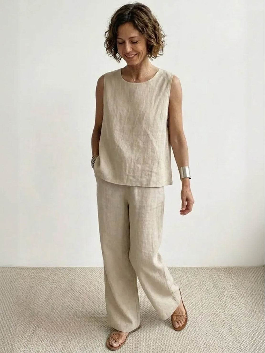 Sage | Women’s Sleeveless Top with Wide-Leg Pants Two-Piece