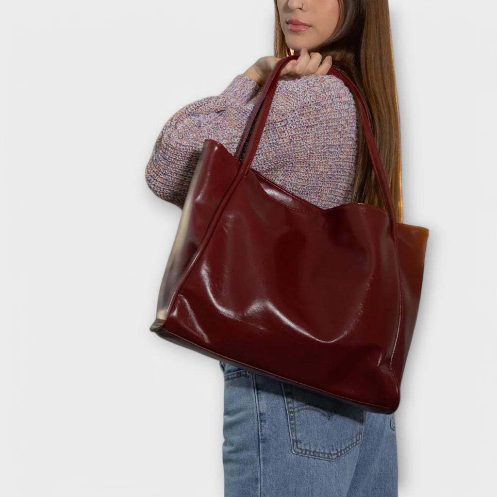 Freydis | Women’s Handbag with Timeless Silhouette