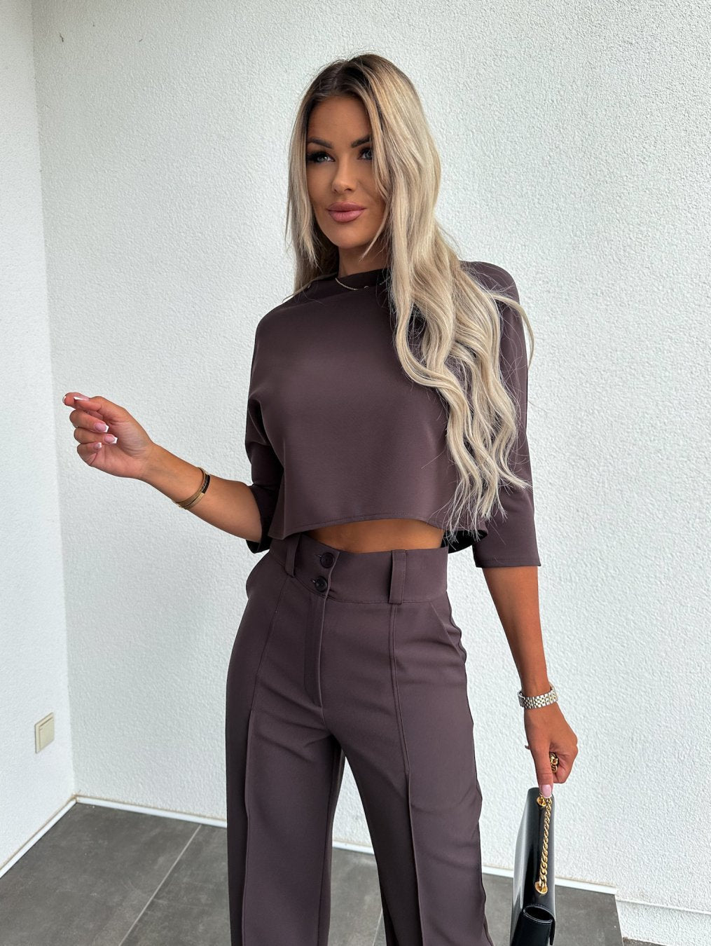 Roelie | Women’s Elegant Two-Piece Lounge Set with Silhouette